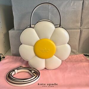 New Kate Spade Day Tripper 3d Daisy Flower Crossbody Novelty Bag